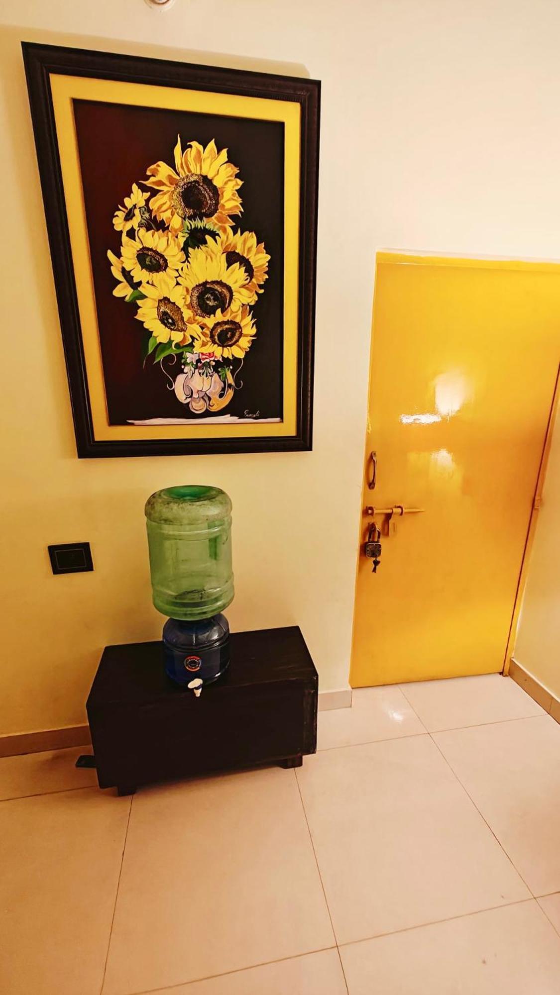 לקנאו The Yellow House - Couple'S Getaway In Gomti Nagar- 1 Bhk מראה חיצוני תמונה